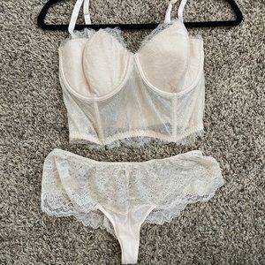 VS Dream Angela Bra & Underwear Set